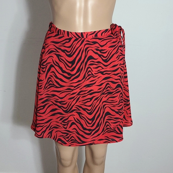 50% OFF ARITZIA SUNDAY BEST Ariel Wrap Skirt Size 8 - Picture 7 of 12